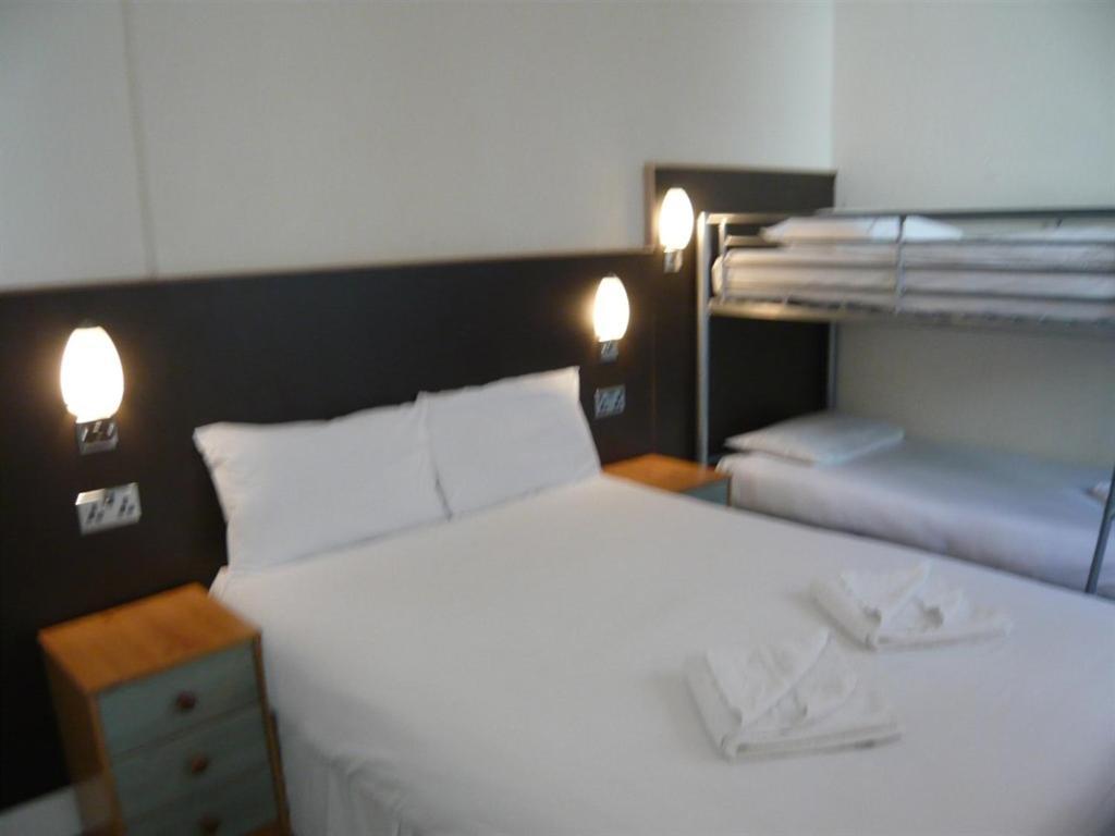 Dutchman Hotel Blackpool Bagian luar foto
