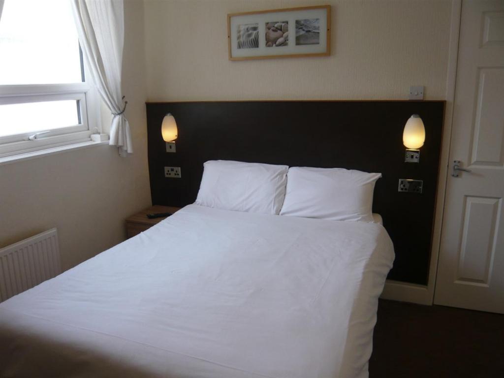 Dutchman Hotel Blackpool Bagian luar foto