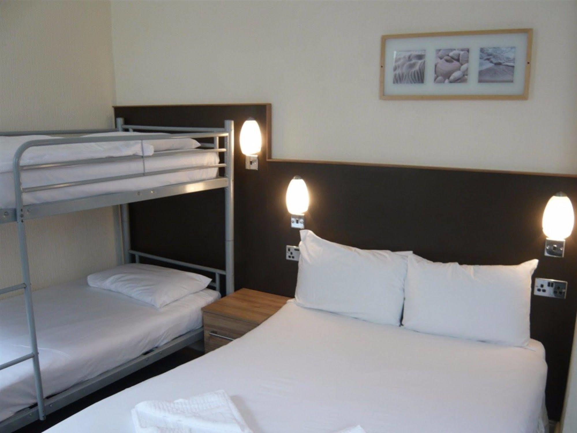 Dutchman Hotel Blackpool Bagian luar foto